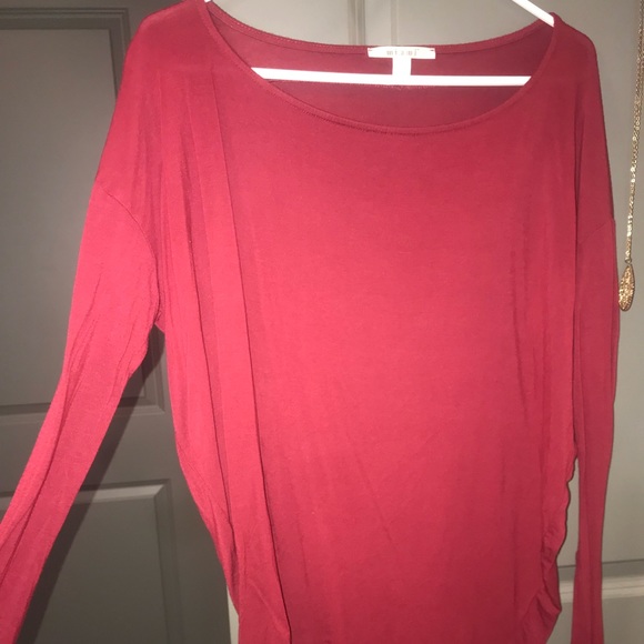 Long sleeve red piko top - Picture 1 of 4